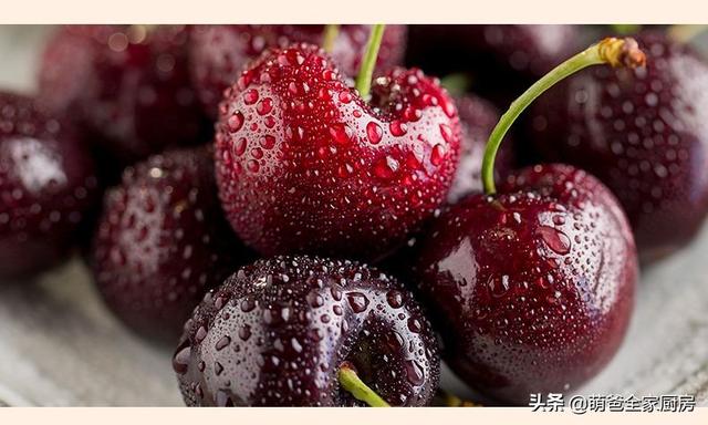 车厘子是什么
:智利车厘子和我们国家的樱桃价格相差好几倍，两者区别在哪？