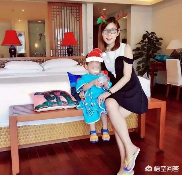 地产广告策划
:武汉知名房产广告策划人刘凌峰患胃癌晚期众筹30万后被爆有十几套房产，你怎么看？
