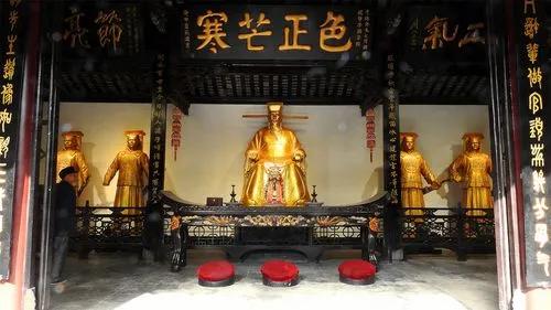 合肥旅行
:合肥有哪些适合游玩的地方呀？