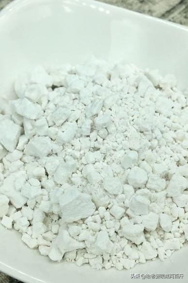 生粉的作用
:炒菜时生粉的作用是什么？
