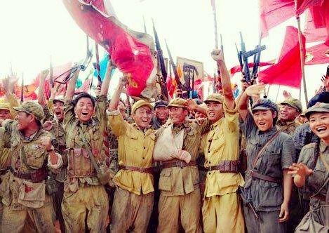 一个营有多少人
:部队作战中一个加强营有多少人？
