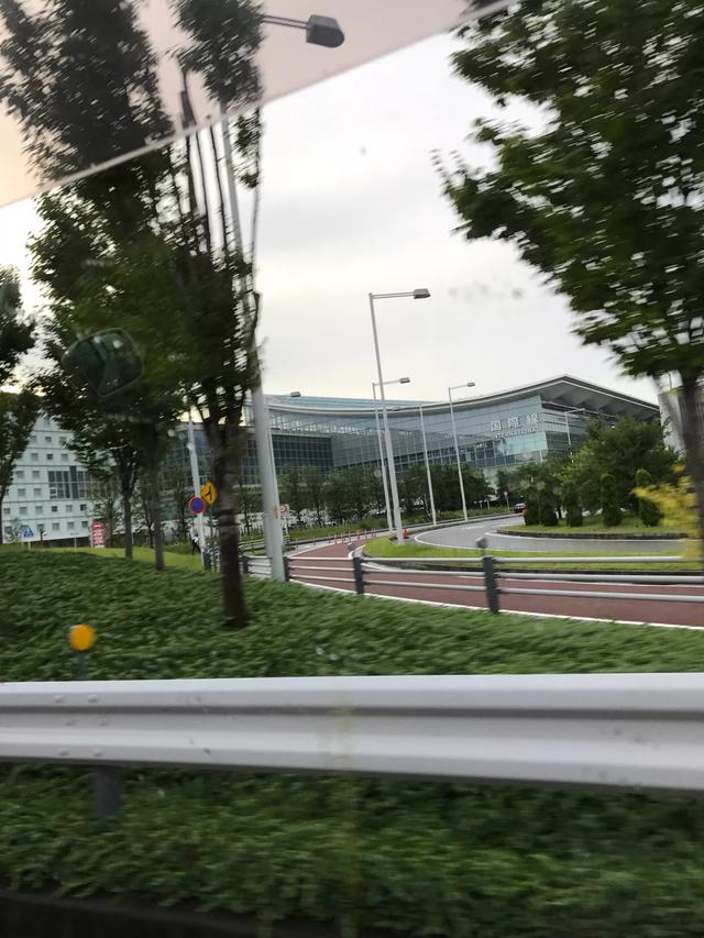 洋码头有假货吗
:代购靠谱吗？