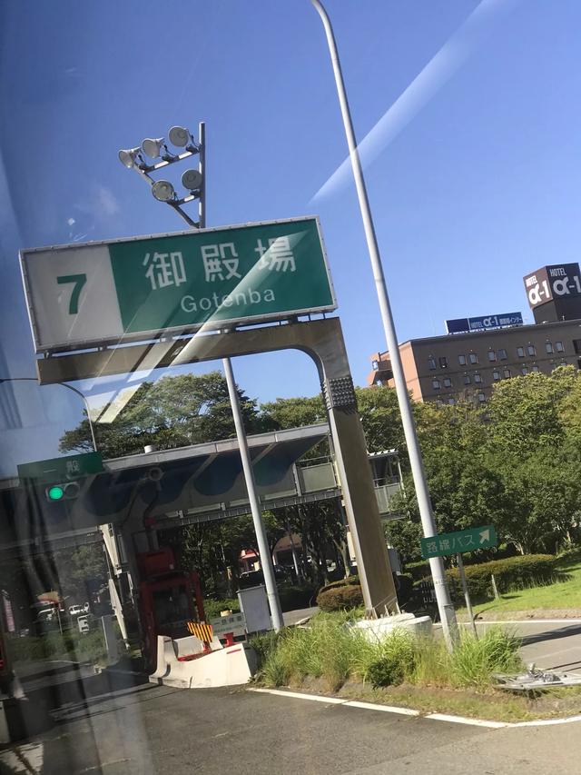 洋码头有假货吗
:代购靠谱吗？