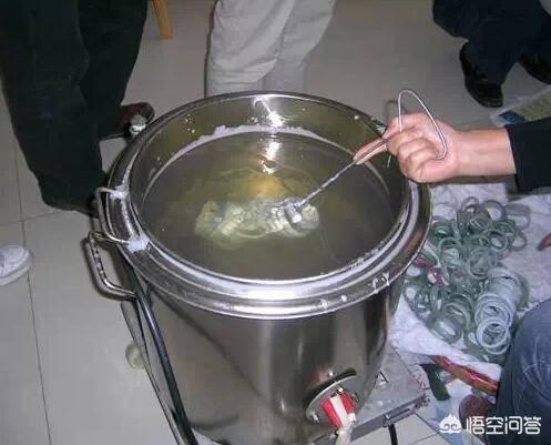 10元饰品店
:一些街上卖的10元手镯都是从哪来的？