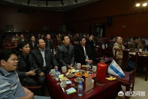 吃瓜群众是什么意思
:问吃瓜群众吃的是什么瓜，为什么？
