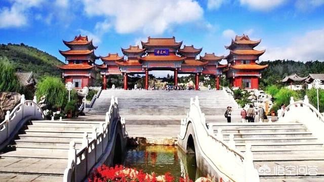 山东哪里好玩
:山东最好玩的地方是哪里？