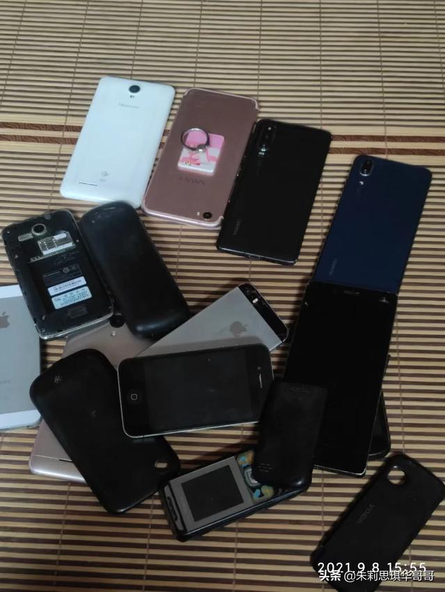 手机怎么挣钱
:怎样才能用手机做些副业挣钱？