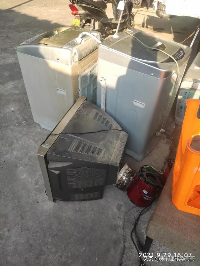手机怎么挣钱
:怎样才能用手机做些副业挣钱？