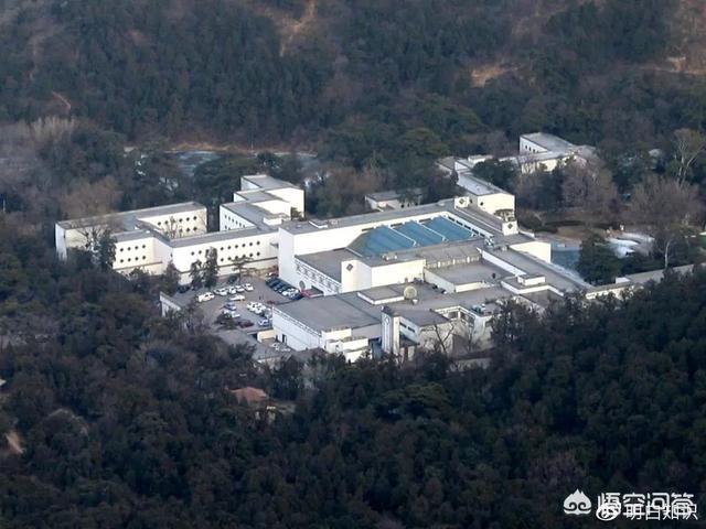 贝聿铭怎么读
:华裔建筑大师贝聿铭去世。享年102岁，你知道哪些贝聿铭生前的伟大成就？