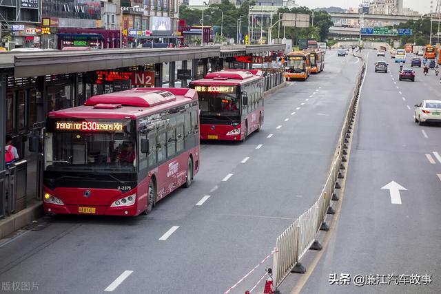 辉煌再续
:农村汽车客运为什么越来越惨淡了？还有可能再续辉煌吗？