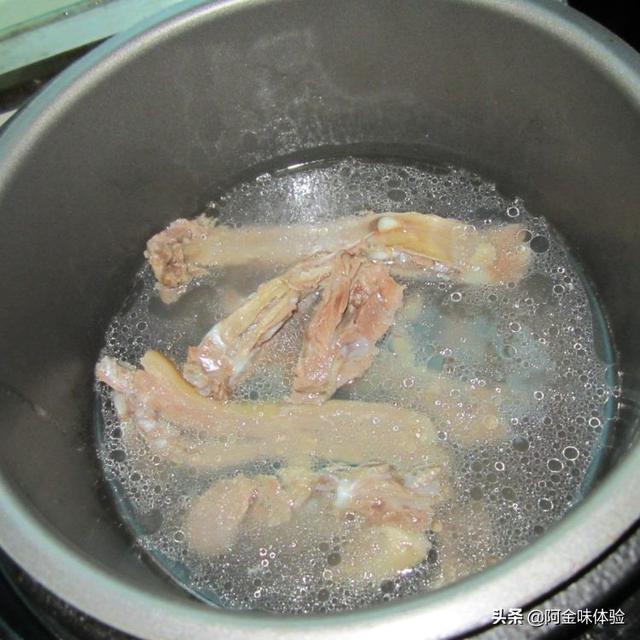 羊排做法
:清炖羊排最好吃的做法是什么？