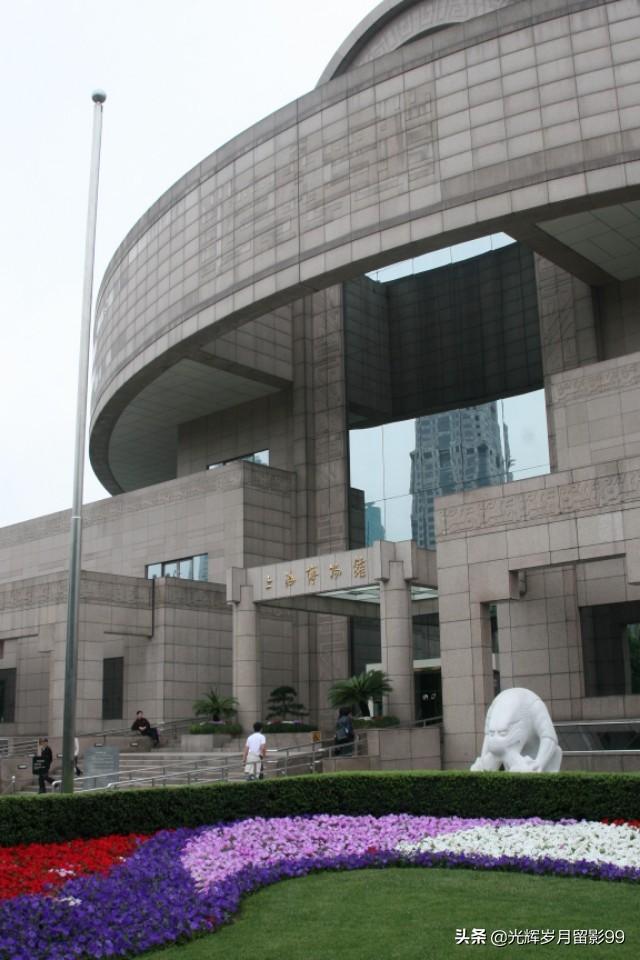 上海有名的景点
:上海比较有名的旅游景点在什么地方？