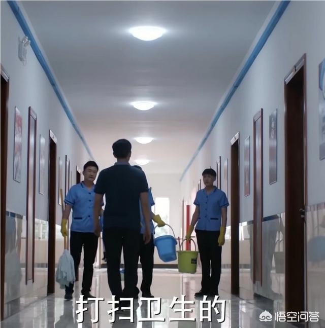kaws怎么读
:有人说《少年派》校园戏没能如愿获好评，你最想吐槽哪些剧情？