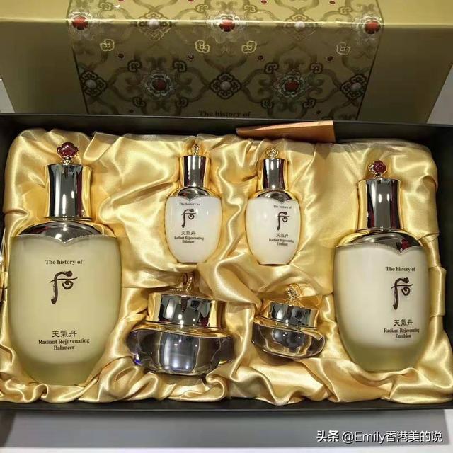 天率丹
:1400左右一套可以送客户的护肤品有哪些？