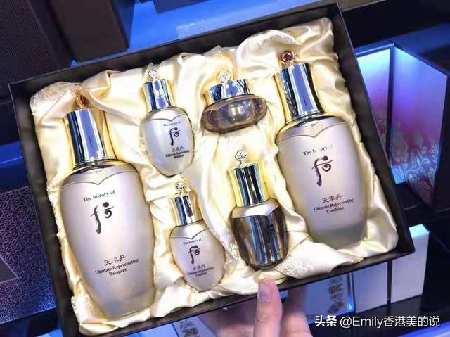 天率丹
:1400左右一套可以送客户的护肤品有哪些？