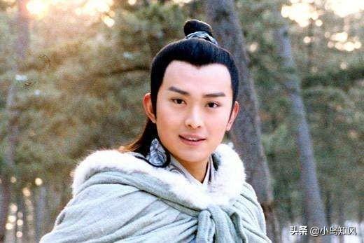 小说取名器
:金庸古龙梁羽生三位武侠小说大师谁的小说人名起的最好听？