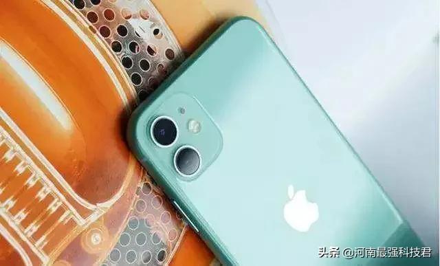 苹果xr参数
:苹果手机，XS，XR和11对比，哪个性能好一点？
