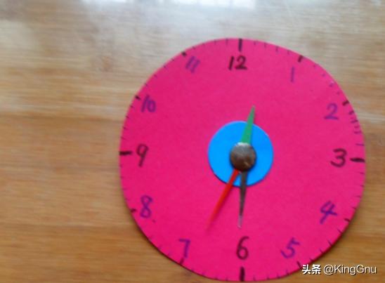 数学模型制作
:怎么做学生数学教具，手工制作―钟表？