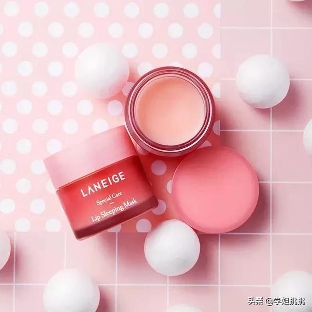 唇膜的正确使用方法
:唇膏和唇膜哪个好用？质量怎么样？