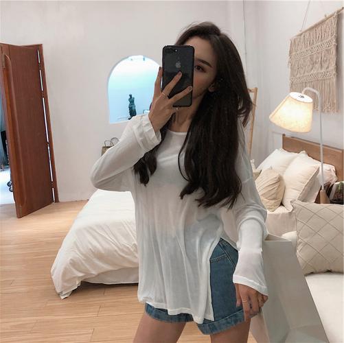 女生透明衣服