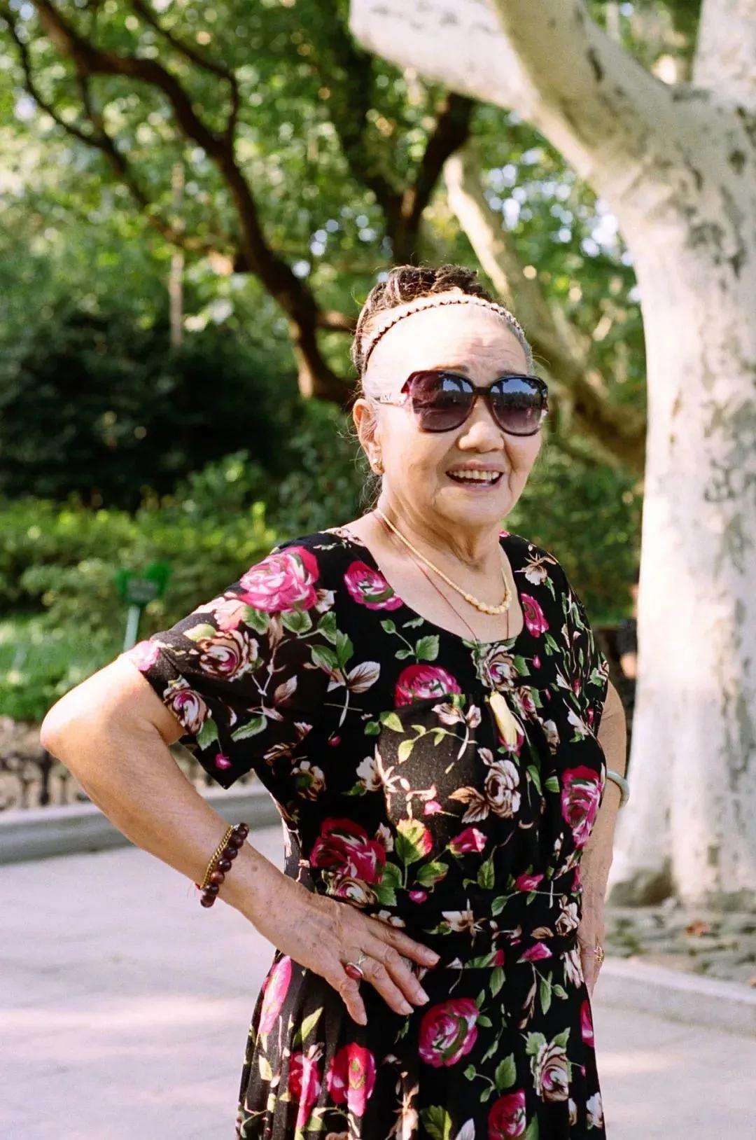欧美大妈(中国大妈美国)