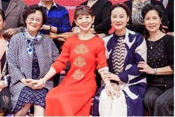 汪奶奶(汪奶奶的简介)