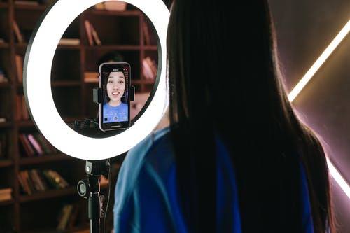 抖音直播电脑(抖音直播电脑需要下载什么软件)