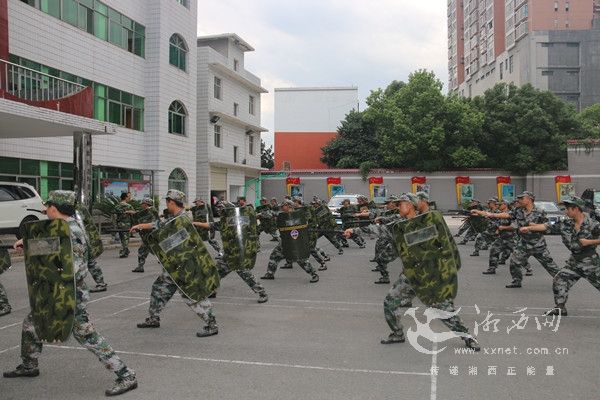 民兵训练是干嘛的(民兵训练营是干什么的)