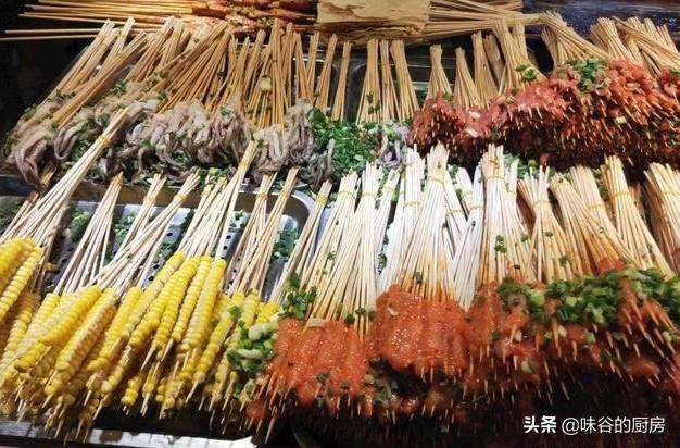 什么小吃最火爆最赚钱本钱小(当下最赚钱的小吃)