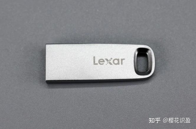 什么牌子的u盘好(什么牌子的u盘好点)