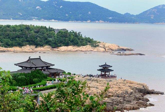 普陀山是谁的道场(普陀山是谁的道场求什么)