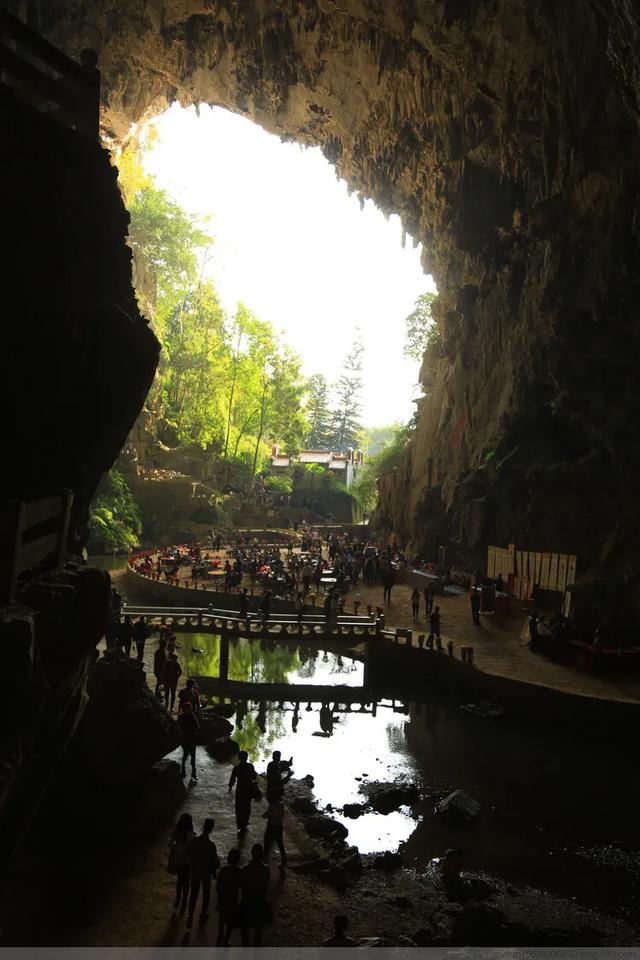 百利广场
:阳江哪里最好玩?