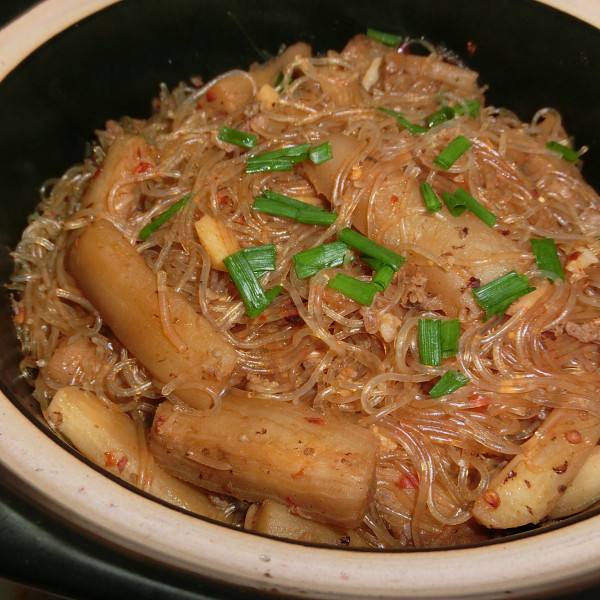 粉丝是什么做的(市场上卖的粉丝是什么做的)